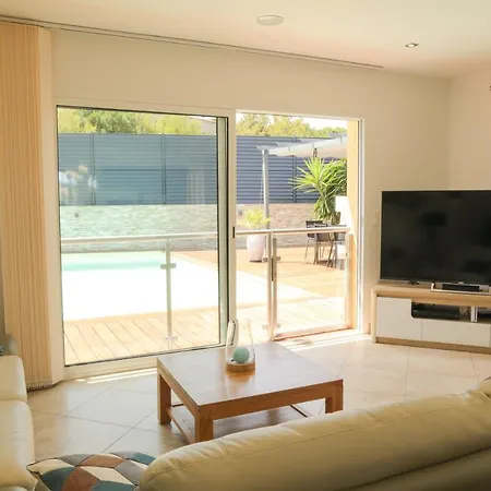 Marine En Bord De Mer... فيلة *