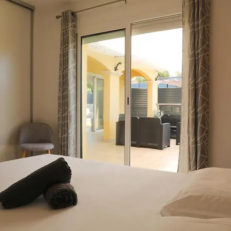 Marine En Bord De Mer... *